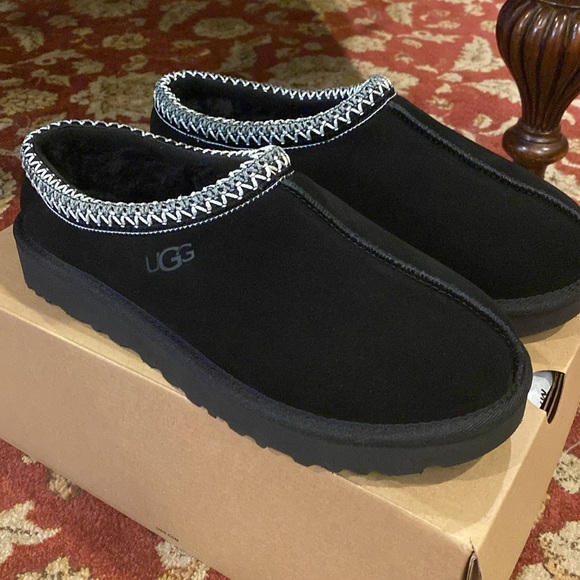 UGG Tasman Black- Womens - Picture 4 of 11